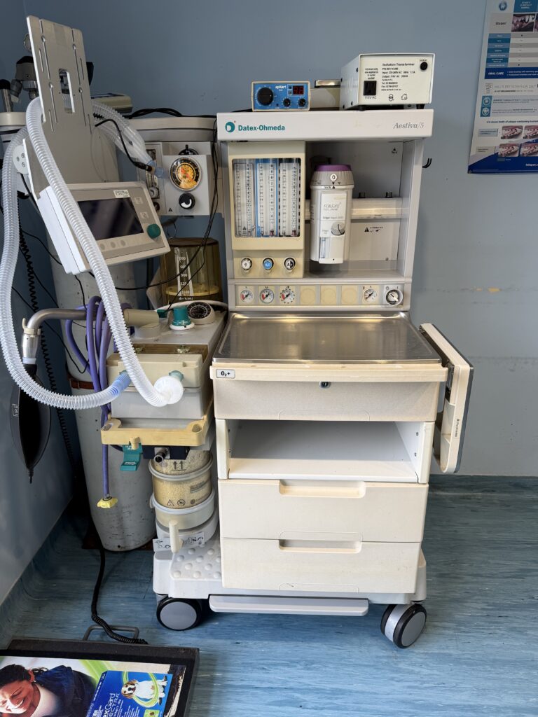 Datex-Ohmeda Aestiva/5 anaesthesia machine used at PETCAREVET-X.